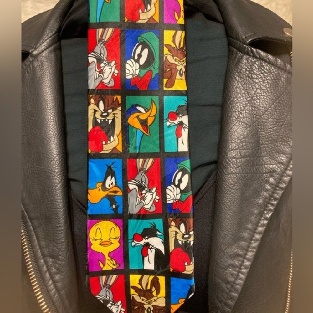Looney Tunes postage stamp Silk TIE Taz Bugs Daffy Tweety Roadrunner XL